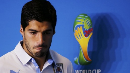 Suarez bị treo giò 9 trận và bị cấm 4 tháng tham gia hoạt động bóng đá